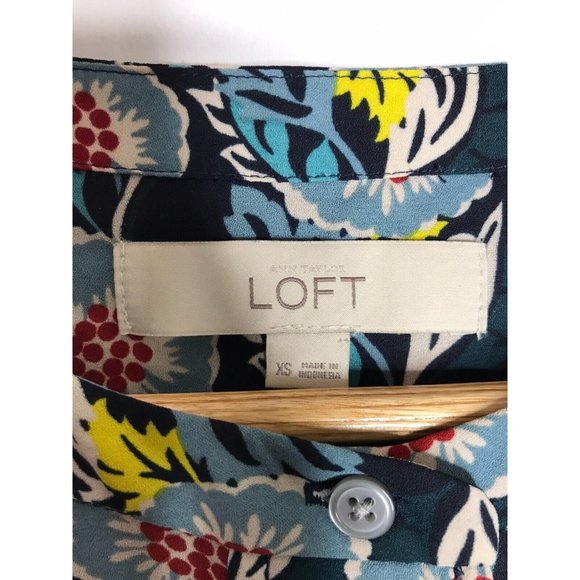 Ann Taylor Loft Women's XS Long Sleeve 1/2 Button Blouse Blue Floral - Picture 5 of 8